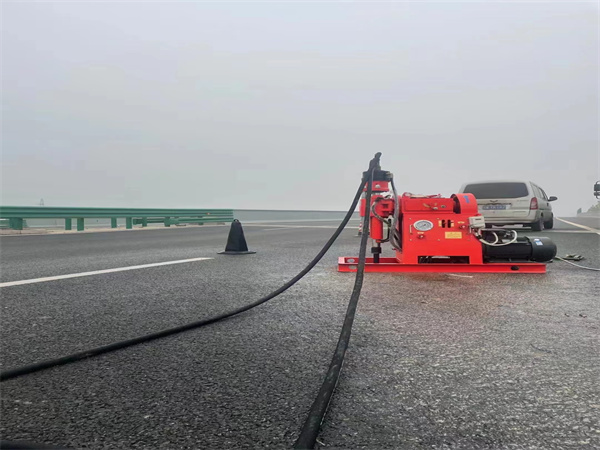 新田马路路基路面开裂下沉注浆加固灌浆