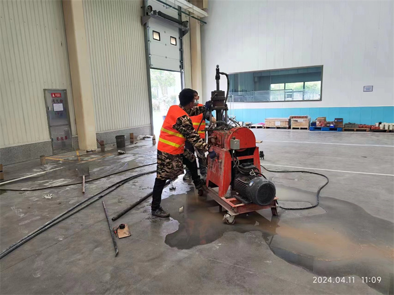 新田厂房地面下沉塌陷注浆加固施工